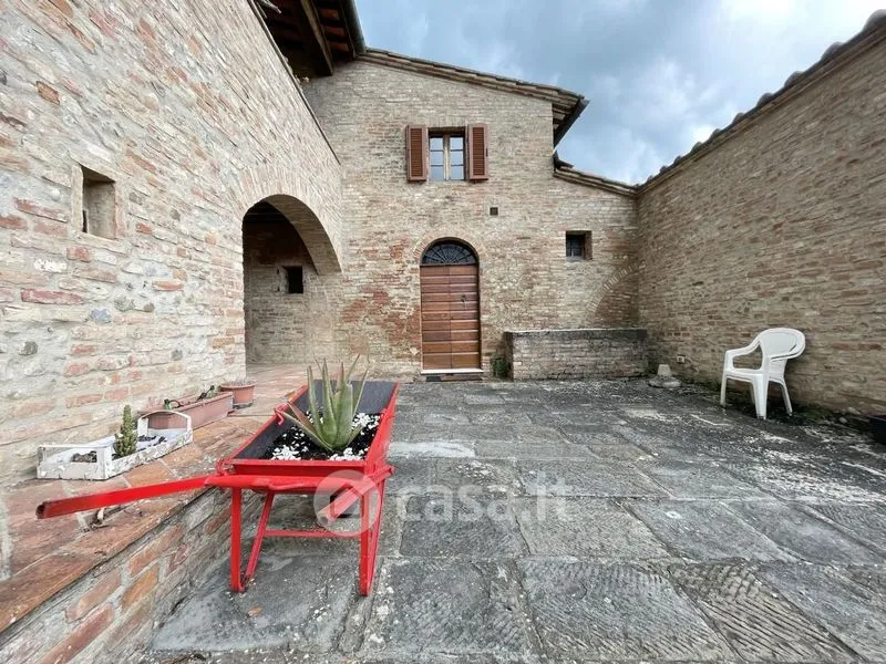 Aed - Rustic Trilocale with Garden in Siena