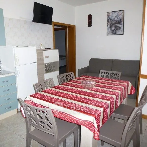 Salle à manger - Sea View Trilocale with Balcony in Alba Adriatica
