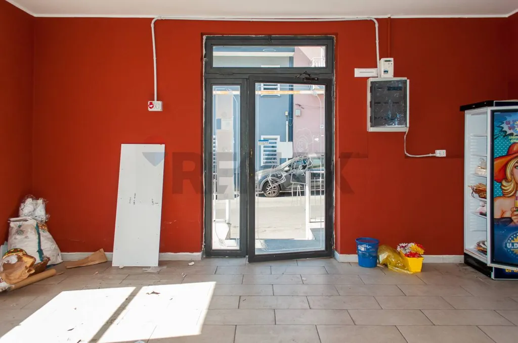 Toad - Commercial Unit with Bakery in Acireale