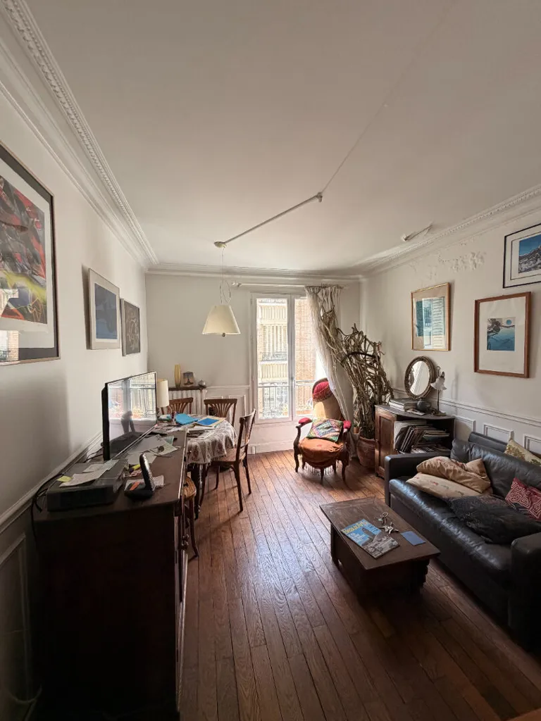 Soggiorno - 2-Bedroom Parisian Flat with Parquet Floors