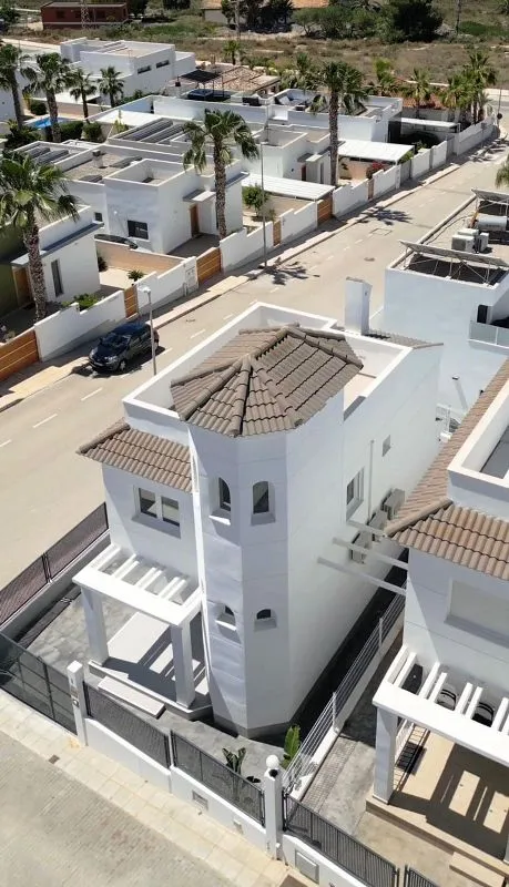 Välivaade - Contemporary Chalet with Pool in San Fulgencio