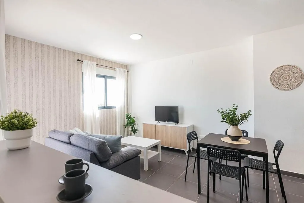 Elutuba - T2 Apartment with Pool in Fortuna