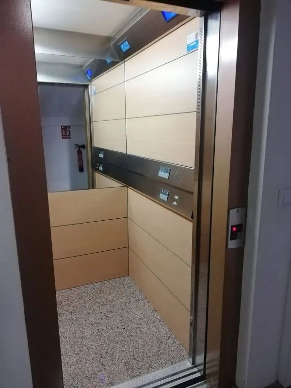 Esik - Apartment with Balcony in Águilas