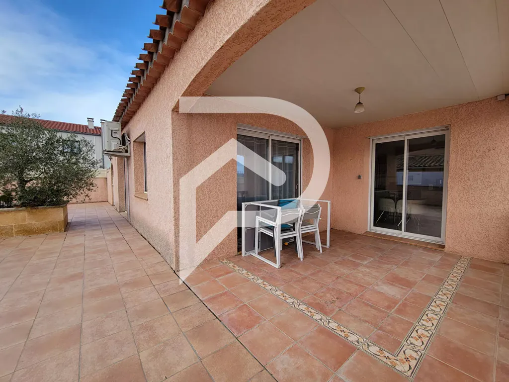 Terrass - Family House with Pool in Quiet Elne