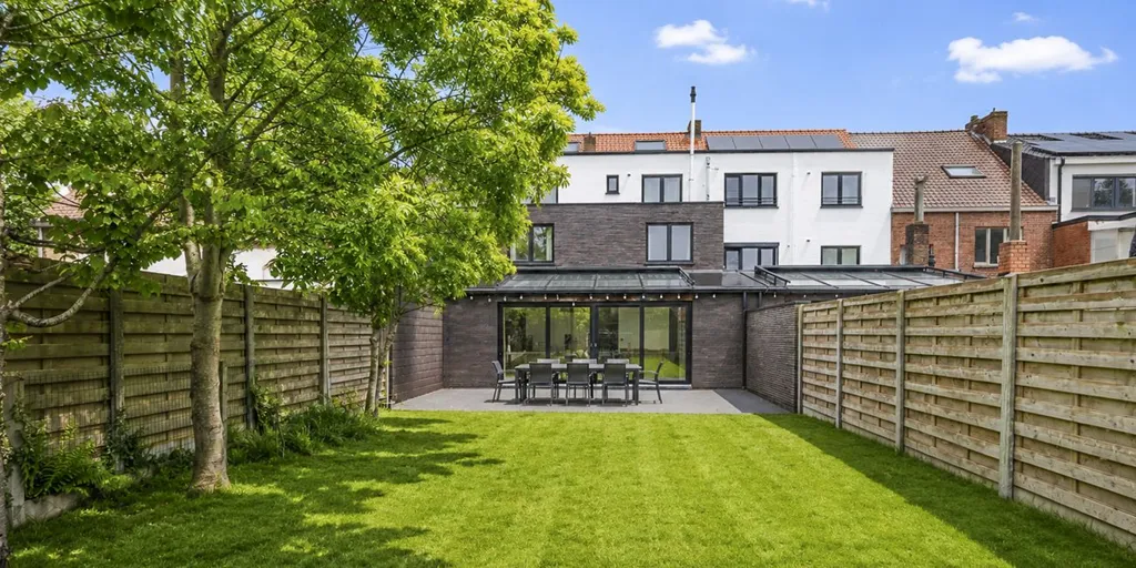 Garden - Renovated House with Garden in Sint-Michiels