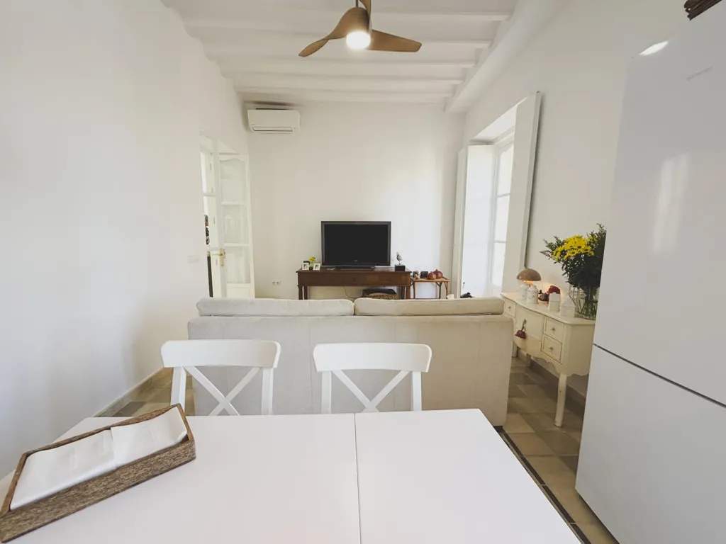 Salle à manger - Historic Flat with Balcony in Plaza España