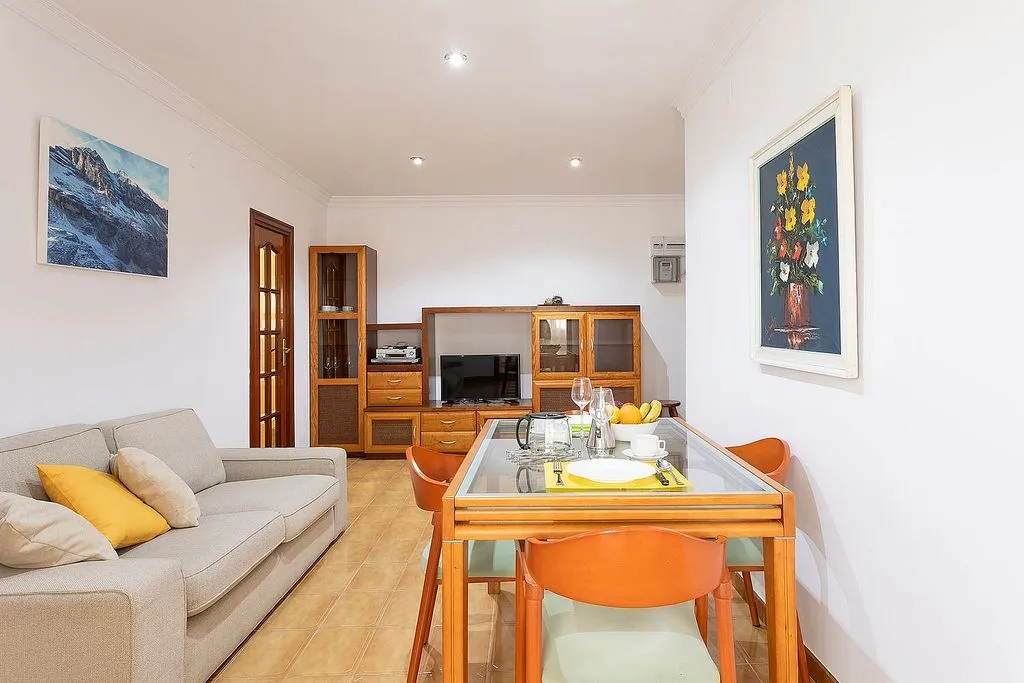 Séjour - 3-Bedroom Apartment with Views in Barcelona