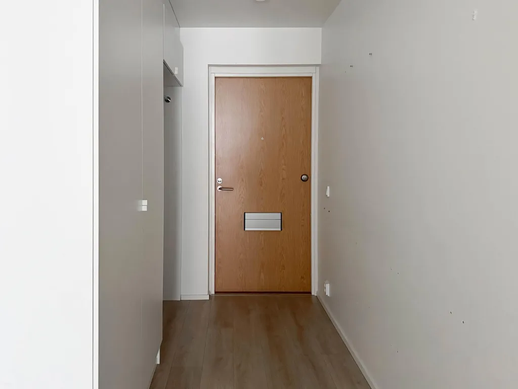Esik - Compact Triplex with Balcony in Vartiokylä, Helsinki
