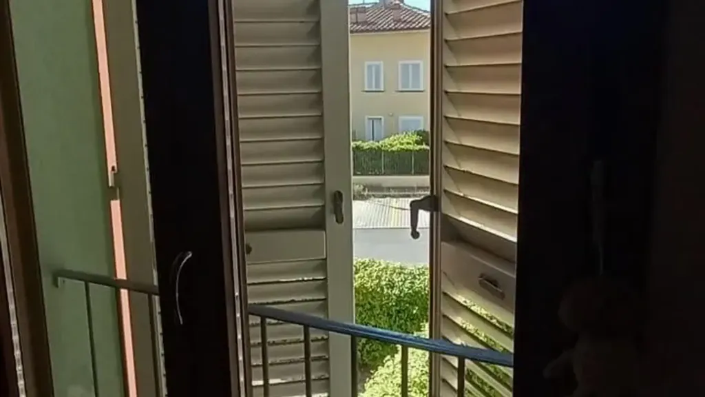 Balcon - Recently Built Apartment with Terrace in Vinci