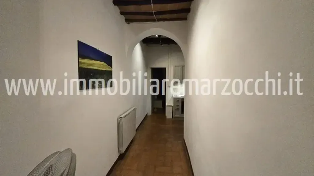 Esik - Rustic-Style Flat in Siena's Historic Centre