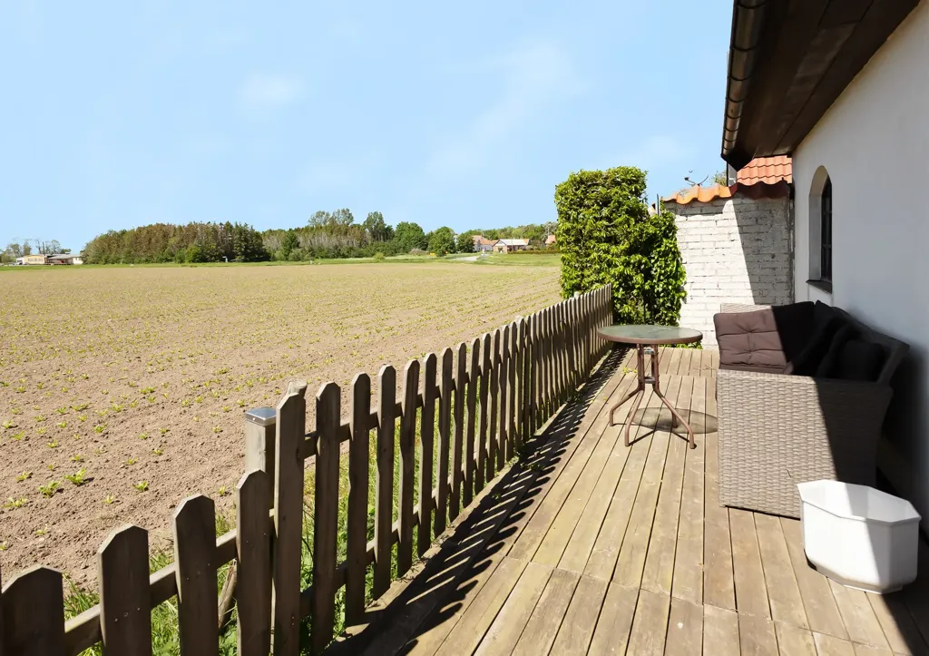 Terrasse - Charming Longhouse with Garden in Scania
