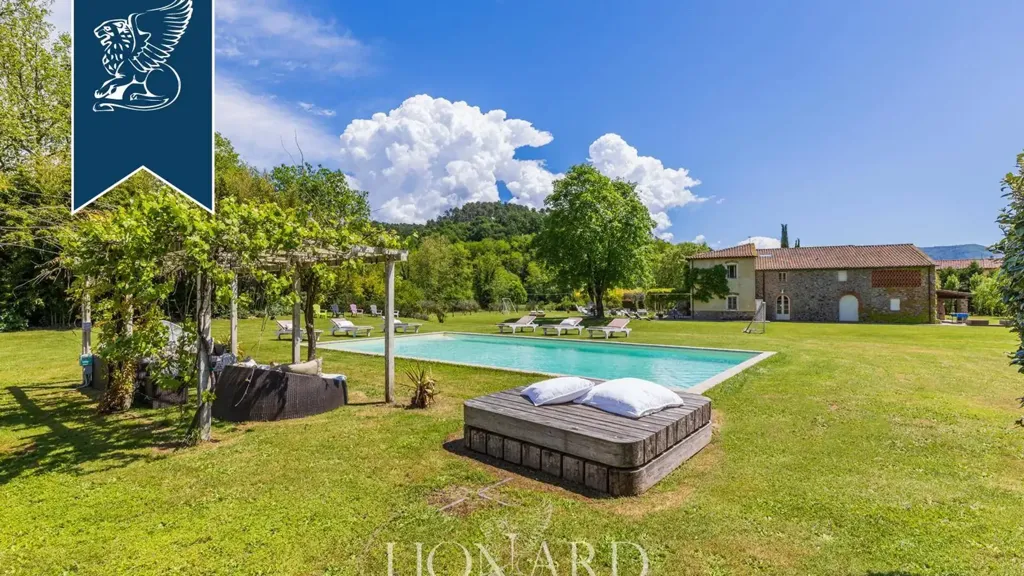 Piscine - Luxury Villa with Pool near Lucca