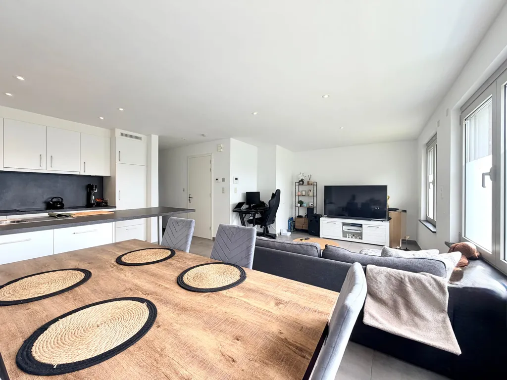 Salle à manger - Duplex Énergétique avec Garage à Verrebroek