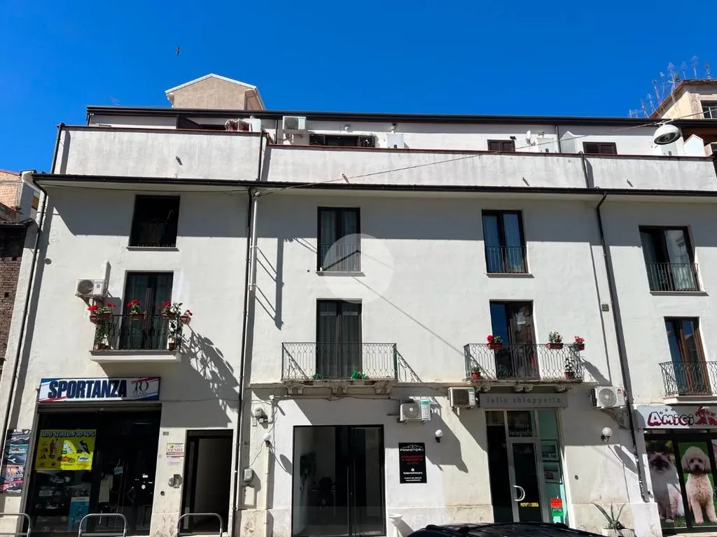 Exterior - Modern 3-Bedroom Apartment in Cosenza