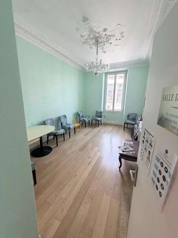 Elutuba - Luxury Apartment with Business Potential in Nice
