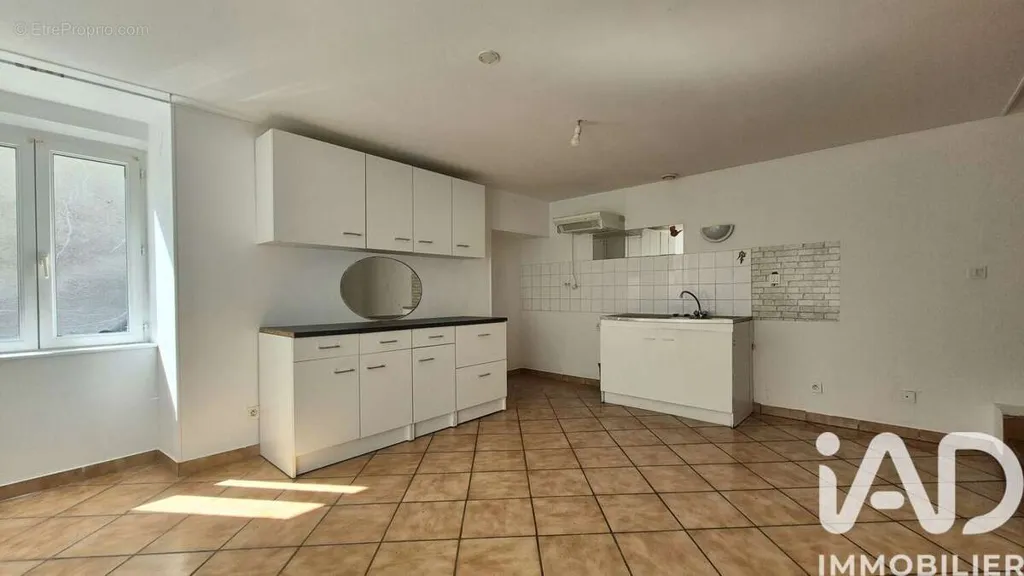 Köök - Investment Property with Two Apartments in Pluvigner