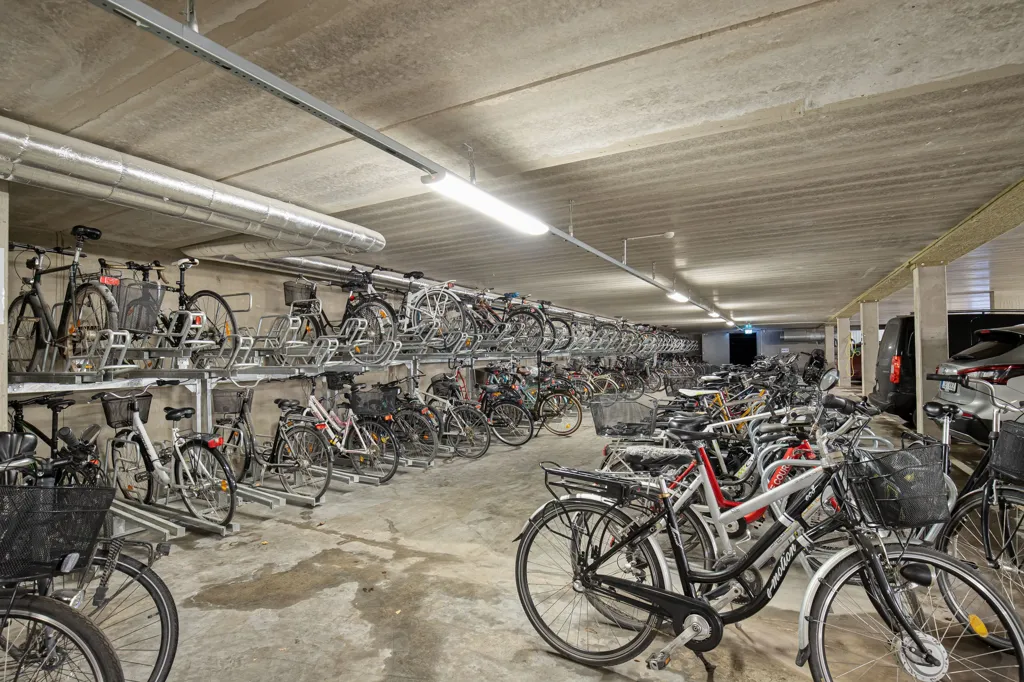 Garage - Modern Flat with 20 m² Balcony in Uppsala