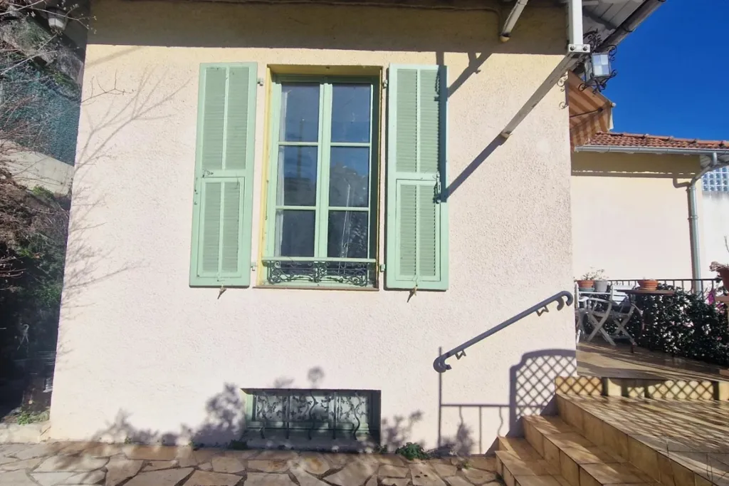 Extérieur - Maison des Années 1930 avec Vue Mer à Grasse