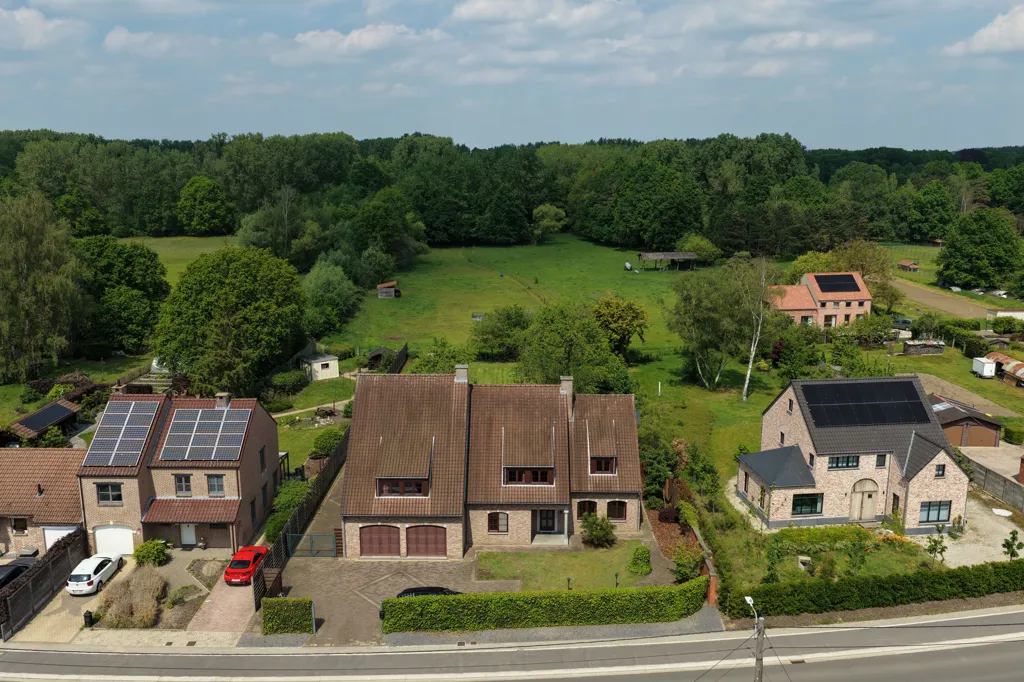 Õhuvaade - Spacious Home with Garden in Rotselaar
