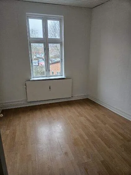 Toad - Four-Bedroom Apartment in Skive