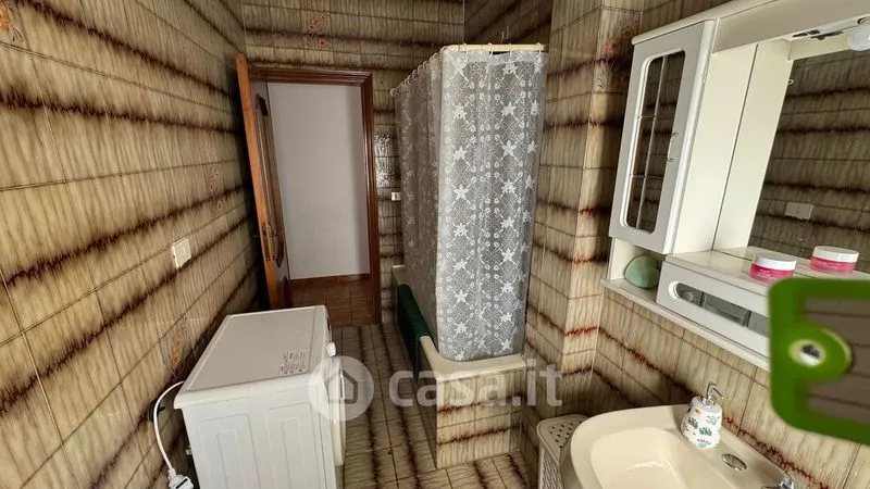Salles de bain - Fully Furnished Triplex in Campomarino