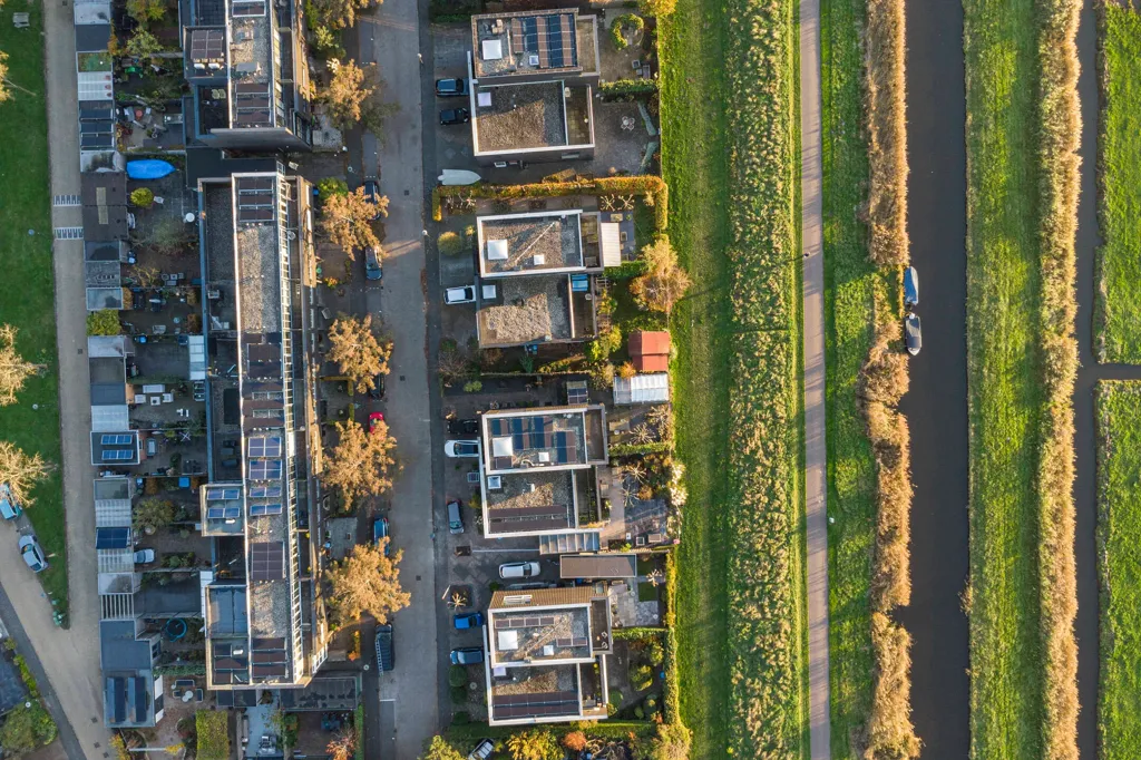 Vue aérienne - Semi-Detached Villa with Waterfront View in Zaandam