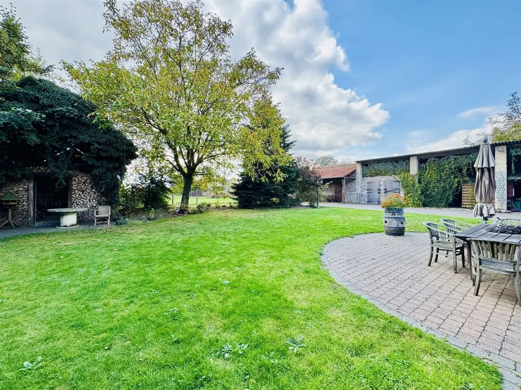 Giardino - Characterful Farmhouse with Stables in Dilsen-Stokkem