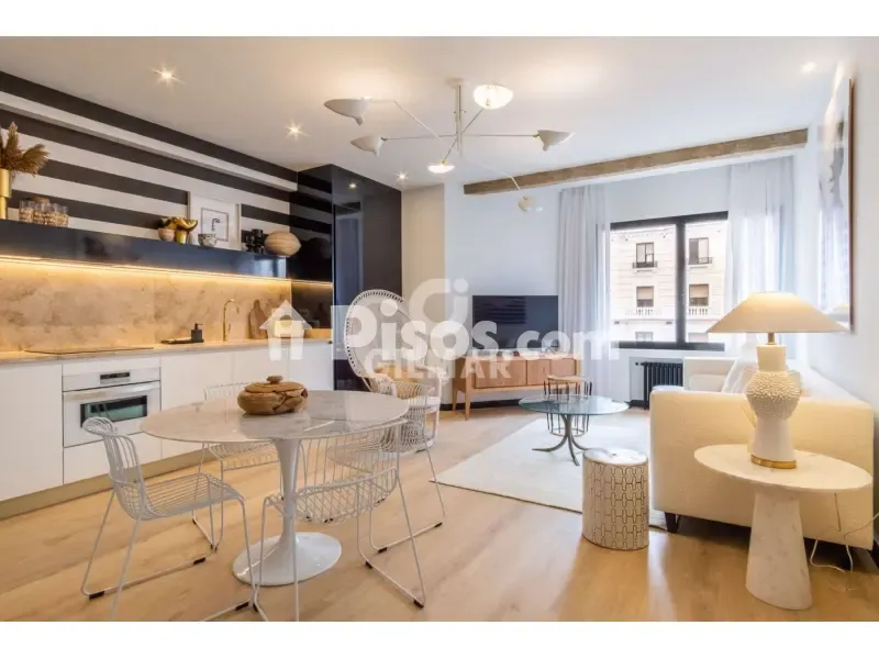 Cuisine - Bright Apartment with Balcony in Malasaña