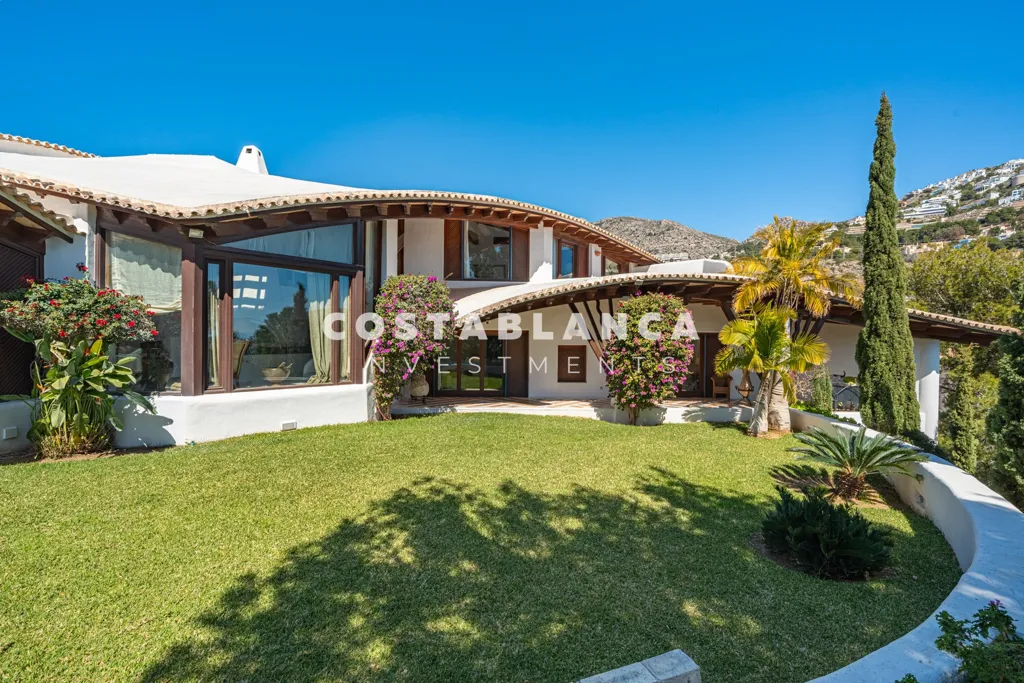 Extérieur - First Line Villa with Sea Views in Altea Hills
