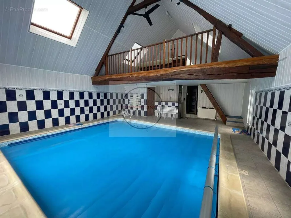 Bassein - Villa with Pool in Rebais
