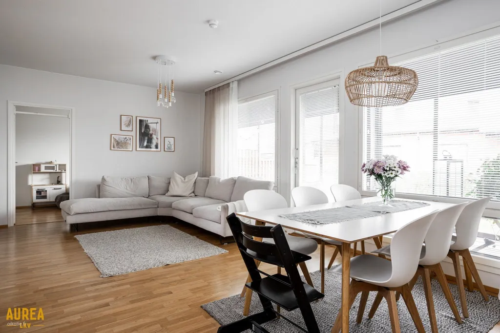 Salle à manger - Modern House with Terrace in Soittajankangas, Oulu