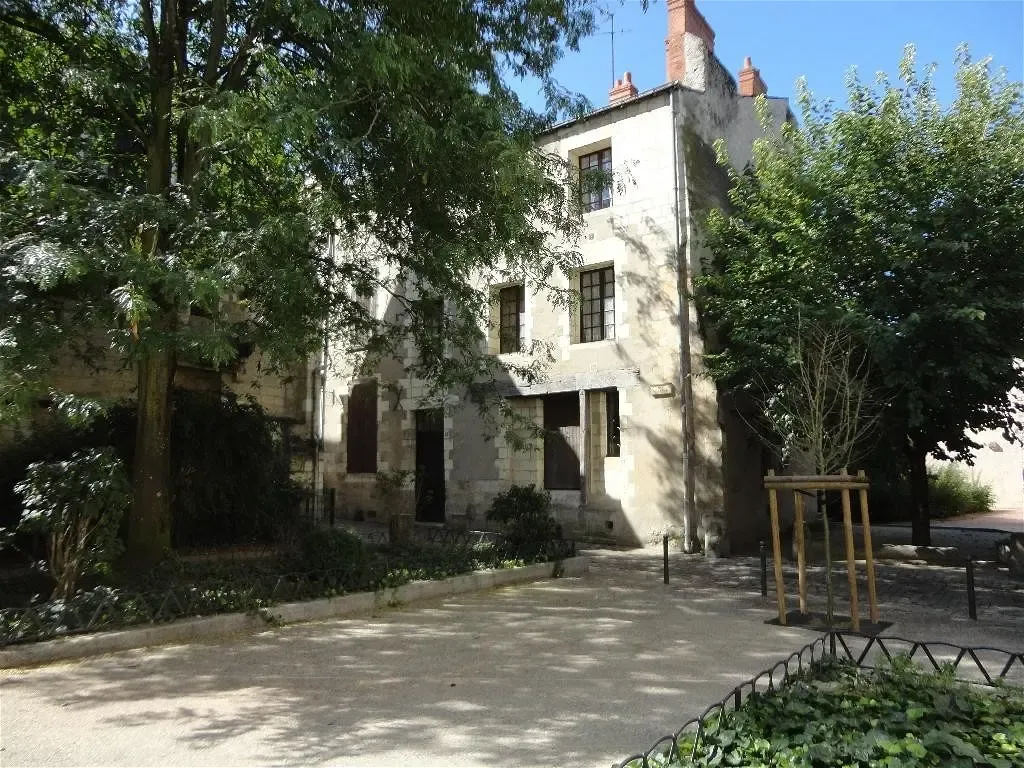 Giardino - 1-Bedroom Apartment in Historic Tours