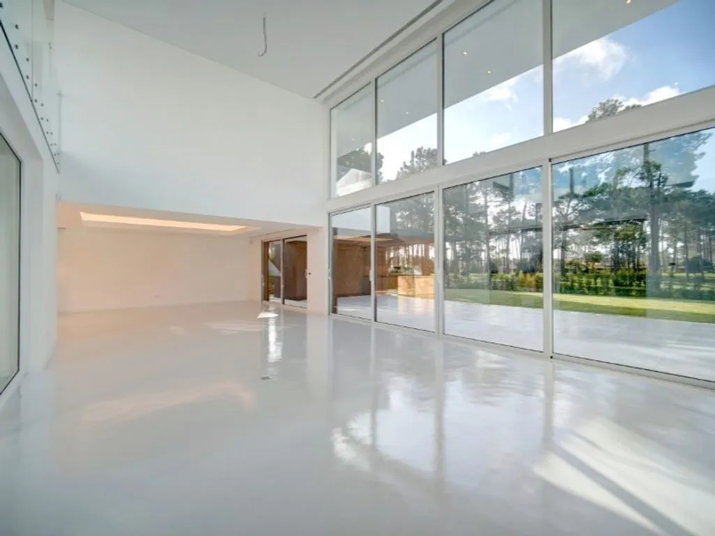 Elutuba - Contemporary Villa with Golf View in Almada