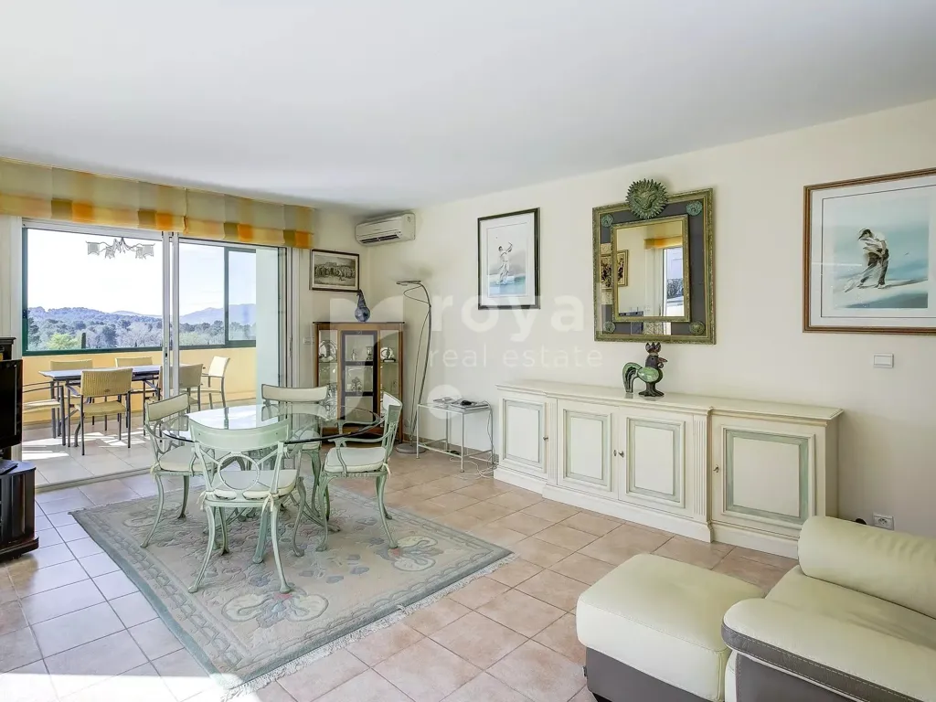 Elutuba - Apartment with Golf View in Royal Mougins Golf
