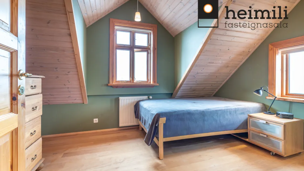 Magamistoad - Detached House with Large Garage in Hafnarfjörður
