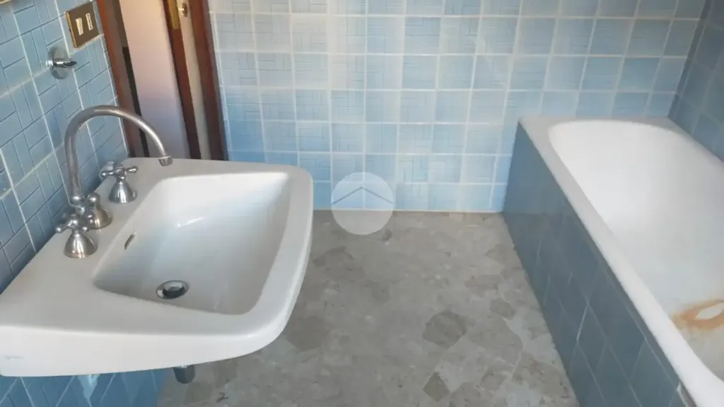 Salles de bain - Apartment with Central Location in Cosenza