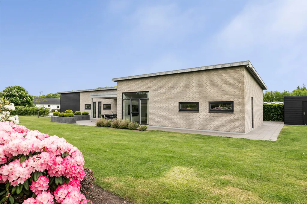 Extérieur - Modern Villa with Large Garden in Aabybro