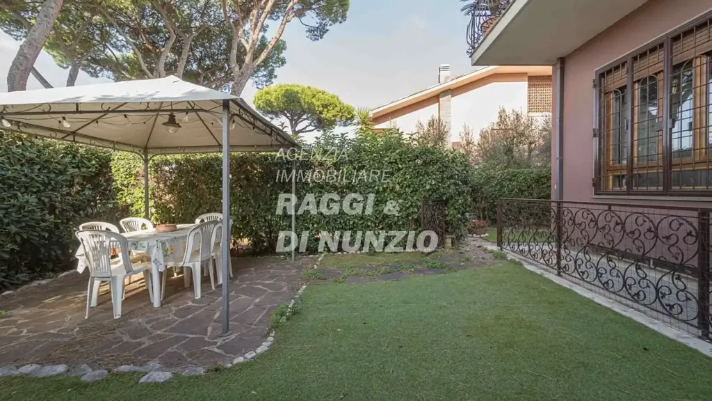 Terrasse - Independent Villa Apartment with Garden in Grottaferrata