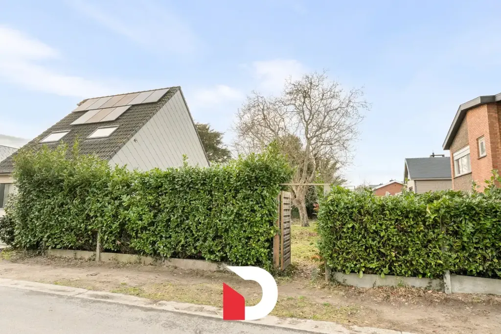 Välivaade - Plot for Semi-Open Development in Bruges