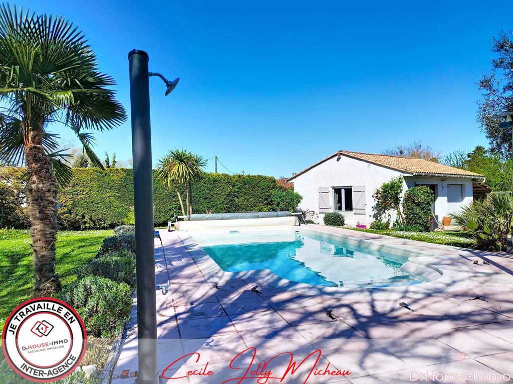 Bassein - Family House with Pool in Blaye