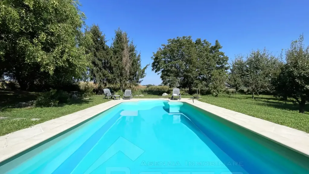 pool_area