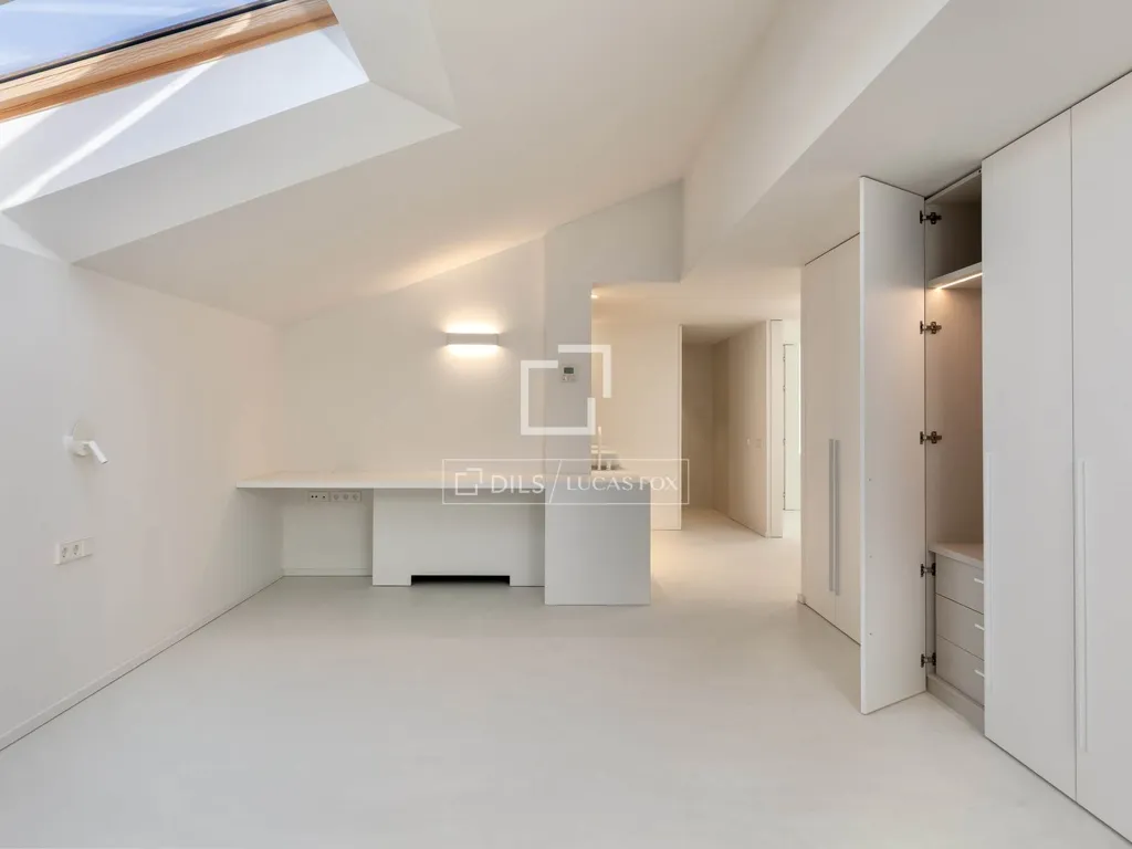 Pièces - Penthouse in Renovated Palace, Girona