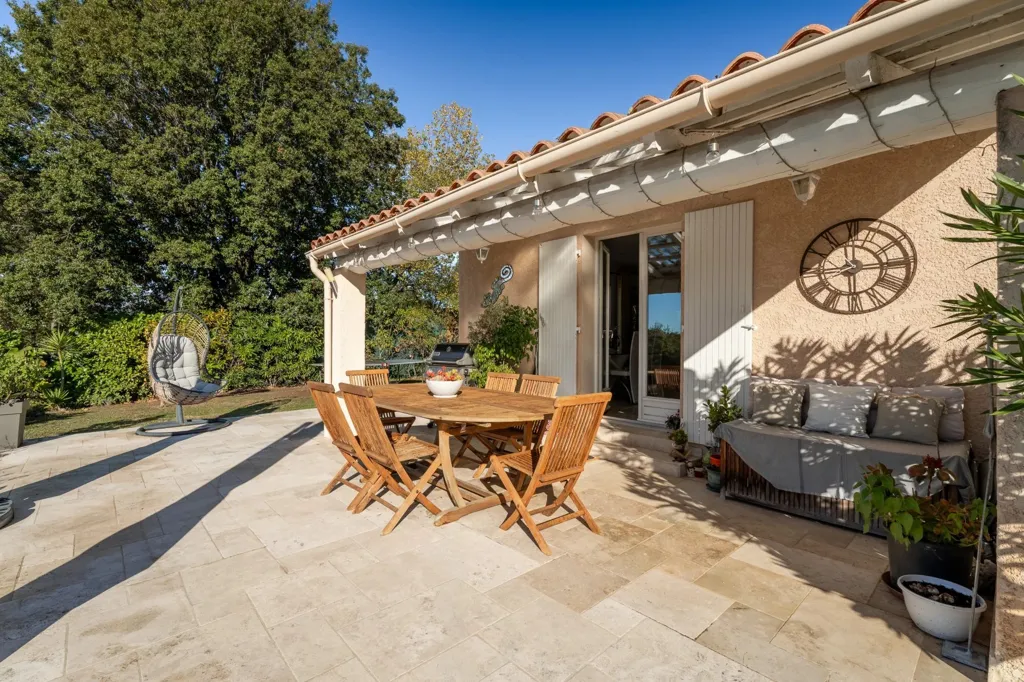 Terrasse - Villa avec Piscine à Bois Fleuri, Biot