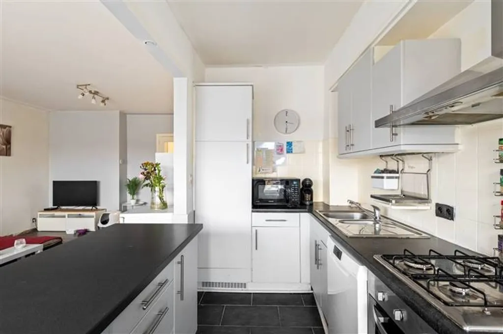 Cuisine - Appartement Instapklaar avec Vue sur Merksem