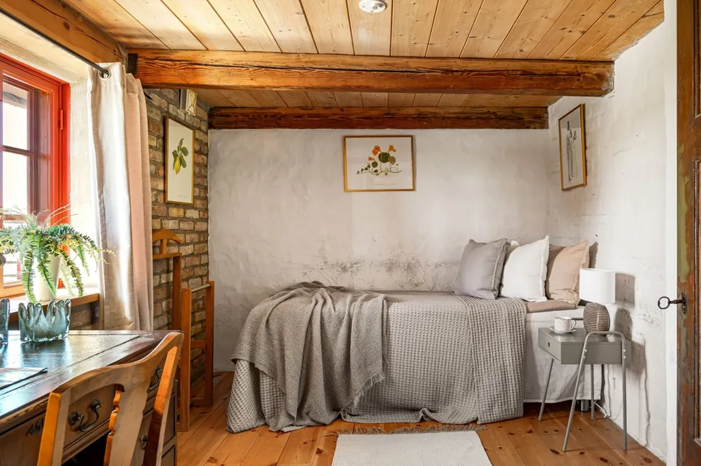 Magamistoad - Historic Cross-Vaulted Farmhouse with Restaurant in Halland
