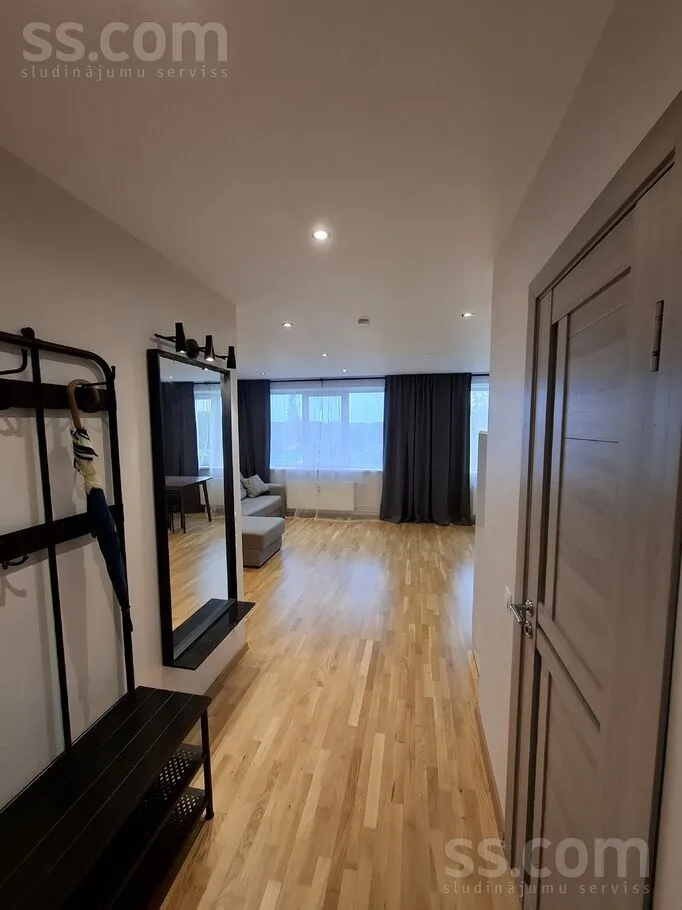 Elutuba - Recently Renovated Flat with Open Plan in Preiļi