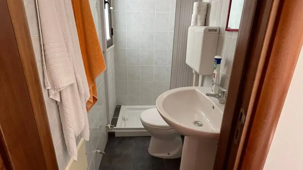 Salles de bain - Apartment with Private Terrace in Alezio