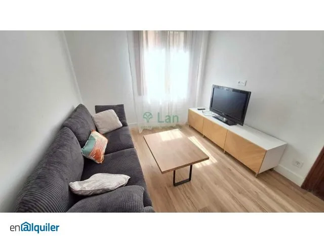 Elutuba - Student Flat with Balcony in Basurto