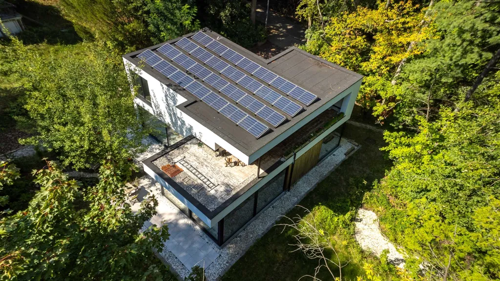 Vue aérienne - Villa architecturale avec jardin et piscine à Schoten