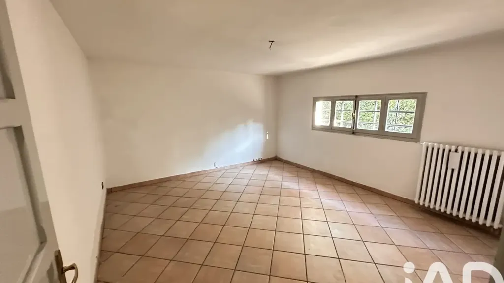 Pièces - Rustic Villa with Garden in Finale Emilia
